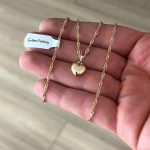 złoty łańcuszek z serduszkiem